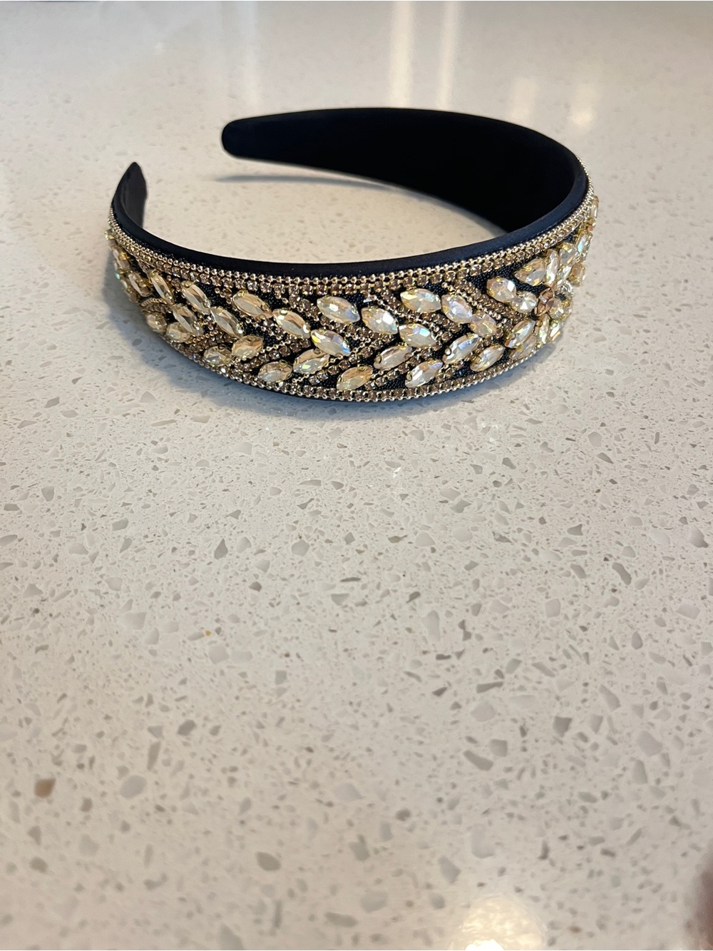 Embellished black‎ and gold Crystal Headband - Picture 4 of 10
